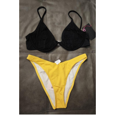 Жіночий купальник, розмір верх - 14, низ- 8